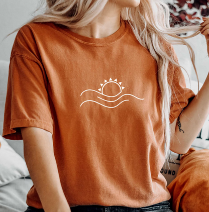 Afslappet T-Shirt Met Zon- En Golfprint En Ronde Hals voor Dames | Ideaal voor de zomer