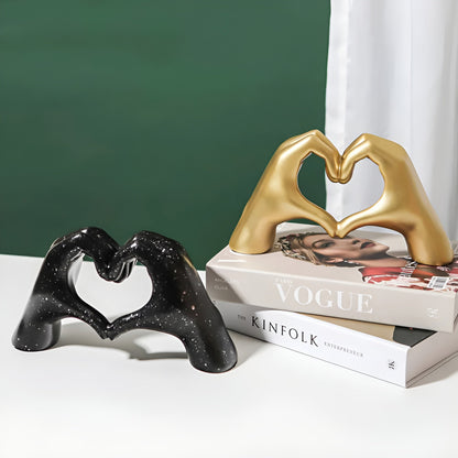 HeartMuse | Artistiek Beeld, Nordic Hartgebaar Hars Hand, Ideaal voor Bruiloften & Romantische Geschenken