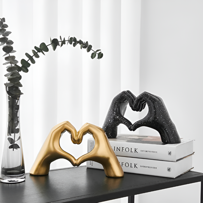 HeartMuse | Artistiek Beeld, Nordic Hartgebaar Hars Hand, Ideaal voor Bruiloften & Romantische Geschenken