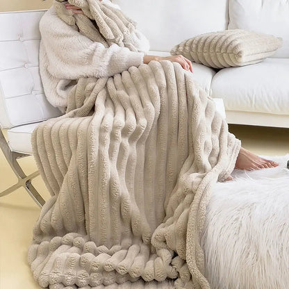 SnugDrift | Pluche Zachte Deken, Ultra-Warm & Knus, Lichtgewicht & Ademend, Ideaal voor Bedden & Wintercomfort